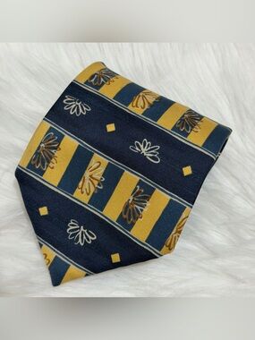 Vintage St Michael from Marks & Spencer Silk Navy & Yellow 100% Silk Tie